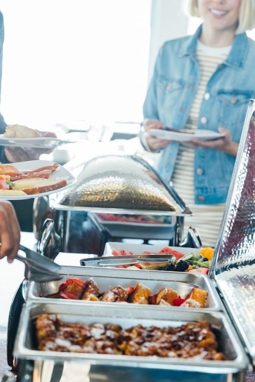San Francisco: Christmas Day Buffet Brunch or Dinner Cruise - Why the bay views are worth your time