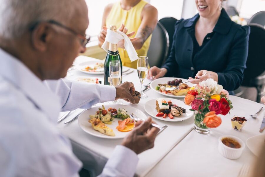 San Francisco: City Cruises Premier Brunch or Dinner Cruise - Quick takeaways