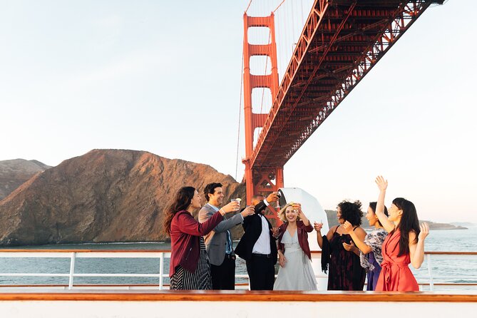 San Francisco Premier Dinner Dance Cruise - Music and Dancing After Dinner