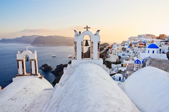 Santorini Caldera Sunset Sailing Cruise with Dinner and Wine - Five things to know before booking