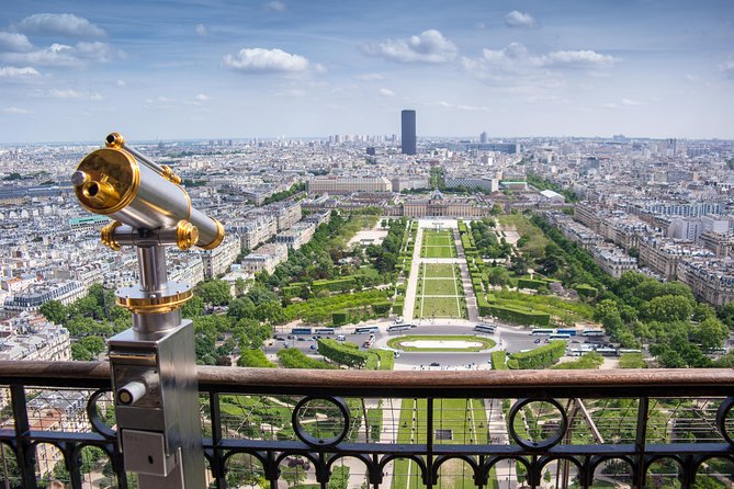Seine Dinner Cruise, Eiffel Tower Access and Moulin Rouge Show - Transport, guides, and the risk of a scattered evening