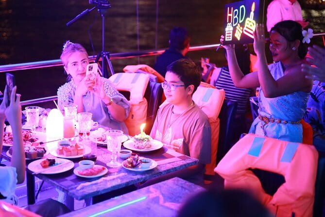 Smile Riverside Cruise Luxury Buffet Dinner from Bangkok - Key Points at a Glance