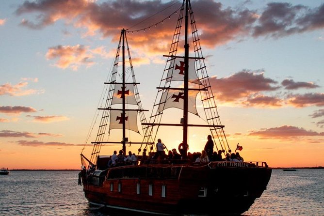 Spanish Galleon - Romantic Lobster Dinner Cruise & Live Saxophone - Who will enjoy this cruise most