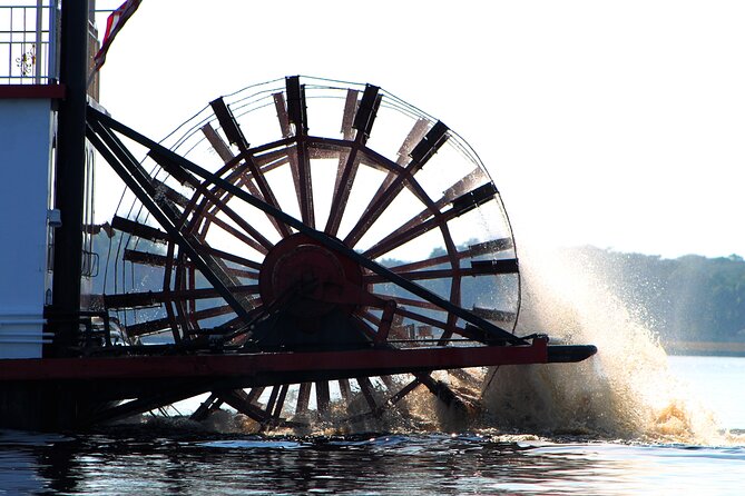 St. Johns River Lunch and Dinner Cruises in Sanford, Florida - The three-hour route from Lake Monroe