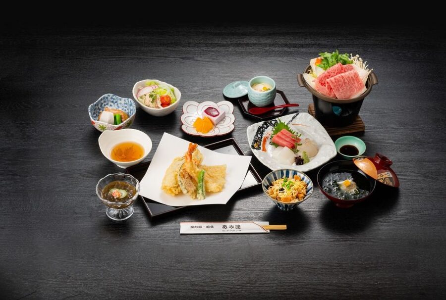 Sumida River: Japanese Traditional Yakatabune Dinner Cruise - Food Quality and Service