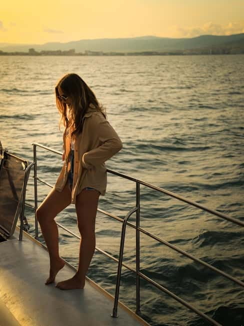 Sunny Beach: Sunset Catamaran Cruise with Dinner & Prosecco - The sunset stop and prosecco ritual