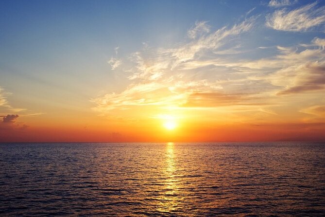 Sunset Dinner Cruise in Honolulu, Hawaii - The current booking warning matters most
