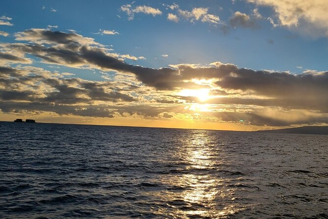 Sunset Dinner Cruise in Honolulu, Hawaii - Diamond Head Lighthouse from the water