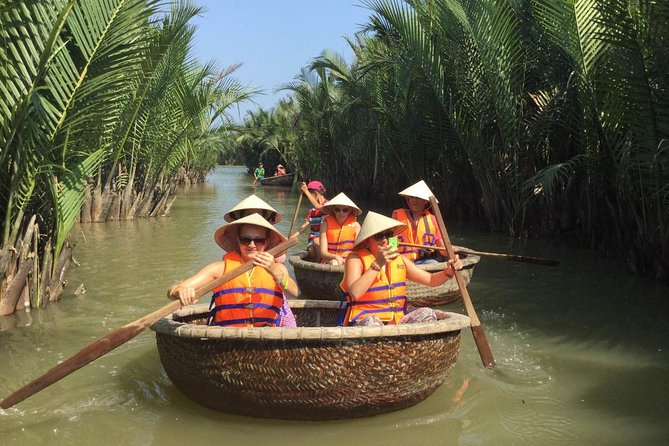 Sunset Eco and BBQ Dinner in Cruise Boat - Mangroves, wildlife, and the limits of the nature promise