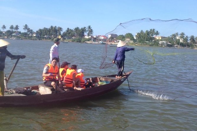 Sunset Eco and BBQ Dinner in Cruise Boat - Pickup, meeting point, and practical planning