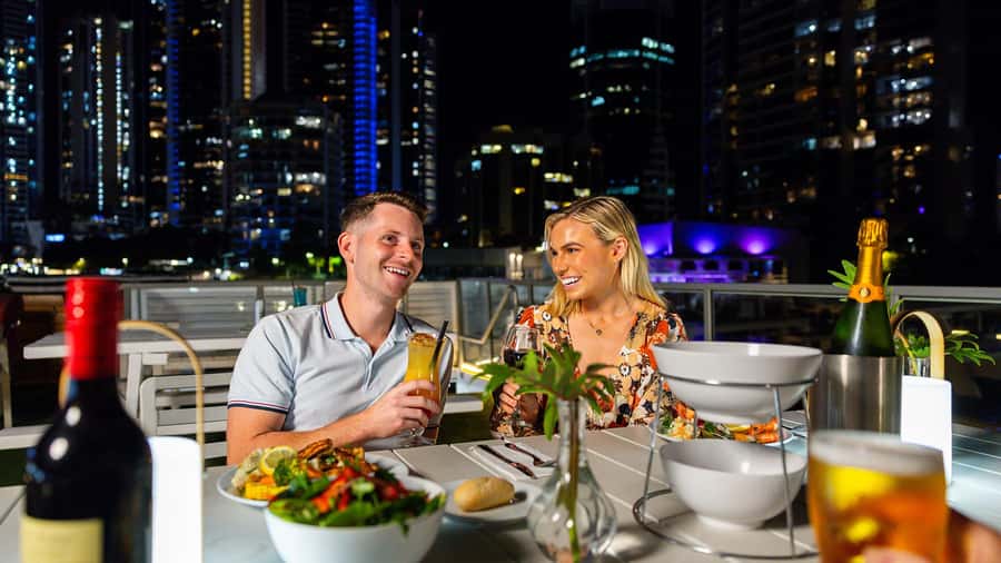 Surfers Paradise: Buffet Dinner Sightseeing Cruise - Key points to know before you book