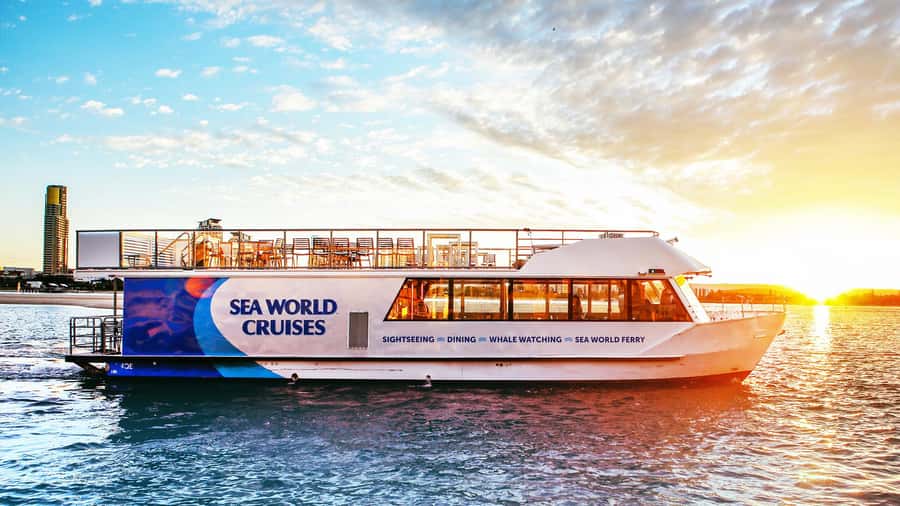Surfers Paradise: Buffet Dinner Sightseeing Cruise - The Broadwater views are the real show