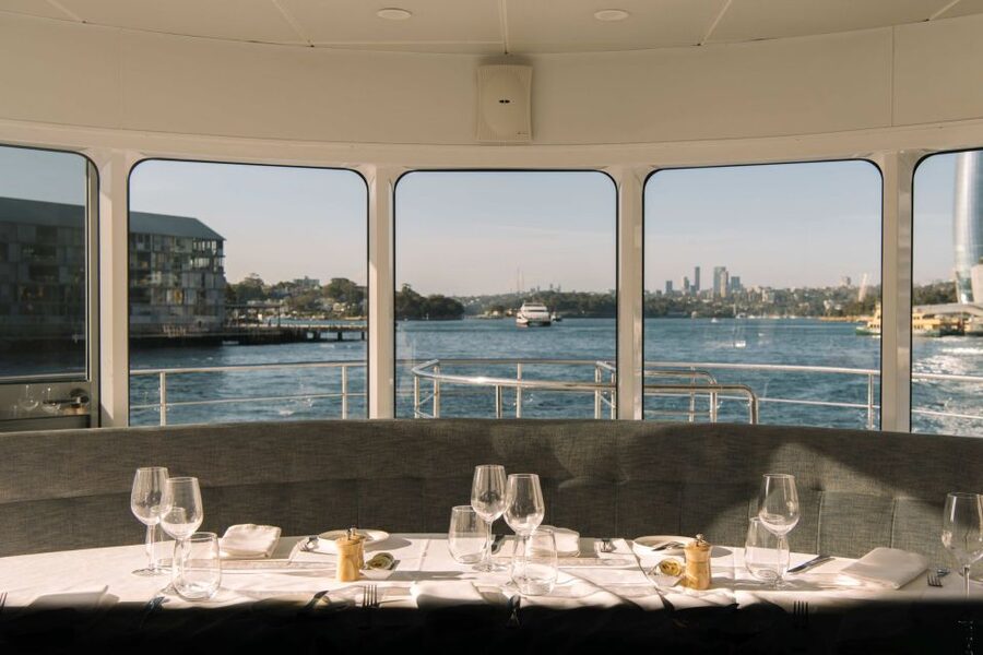 Sydney: 3-Course All Inclusive Dinner Harbour Cruise - Drinks included from the first toast to the return