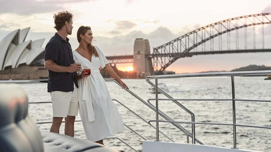 Sydney: Dinner Cruise with 3-Course Meal - Drinks, bubbles, and the extra bar bill