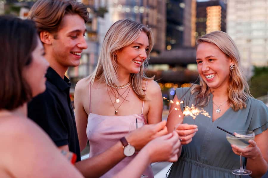 Sydney: Harbour Dinner Cruise with 3, 4 or 6-Course Menu - From Darling Harbour to Circular Quay