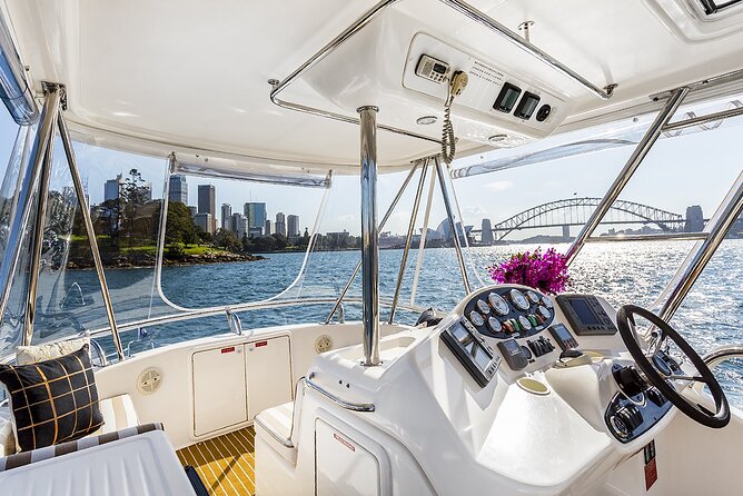 Sydney Harbour Side Restaurant Dinner and Twilight Cruise - Why this Sydney evening works so well