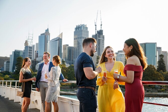 Sydney Harbour Sunset Dinner Cruise from Circular Quay - Assigned seating and the value of a window