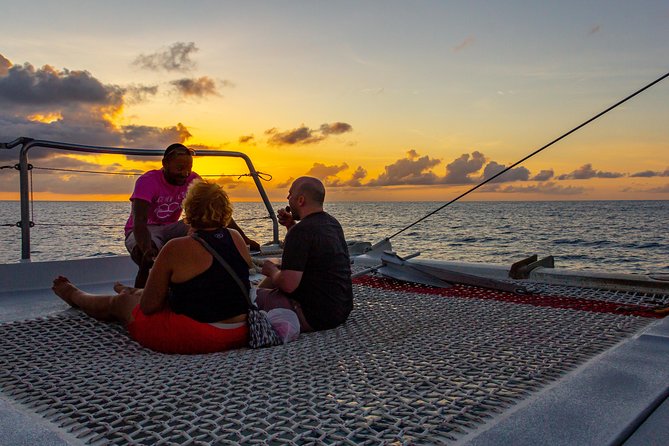 Tango Caribbean Dinner Cruise - Snacks and the open bar on the way out