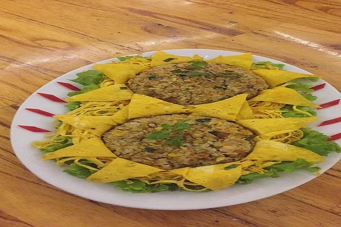 Tasty Dinner Han River Dragon Cruise by Yatch & Tradictional Show - Is $17 a fair price?