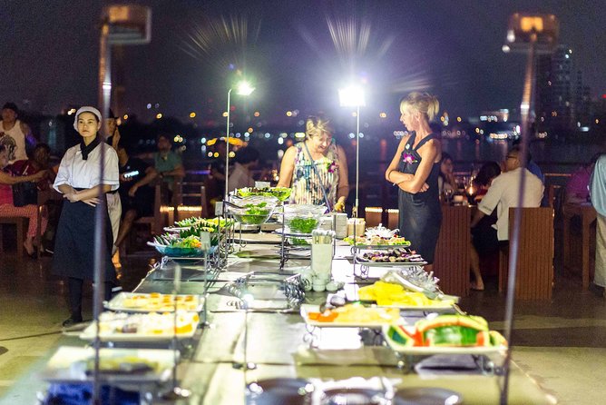 The White Orchid River Dinner Cruise Experience - The entertainment: cheerful and informal