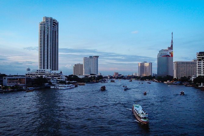 The White Orchid River Dinner Cruise Experience - What you see along the Chao Phraya