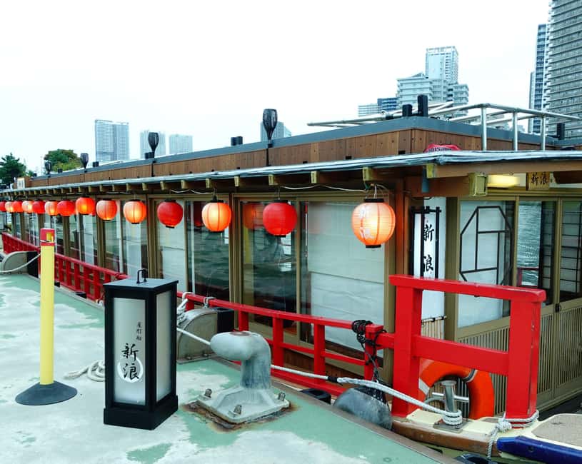 Tokyo: Rainbow Bridge Day Cruise Show and Only Soft Drinks - Who will enjoy this cruise most?