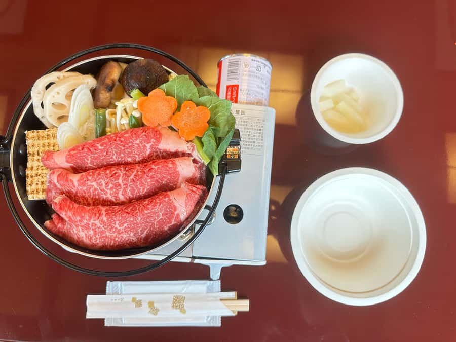 Tokyo: Yakatabune Dinner Cruise with Japanese Show & Drinks - A lantern-lit start at Etchūjima Pier