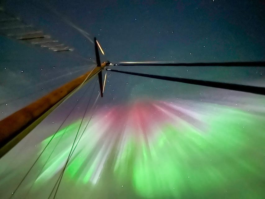 Tromso: Luxury Northern Lights Cruise with Hot Tub & Dinner - Key points before you book