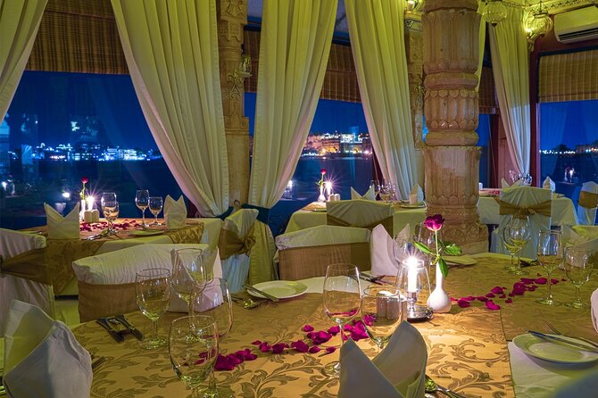 Udaipur: Jag Mandir Island Dinner with Boat Ride transfers - How the evening handles timing and coordination