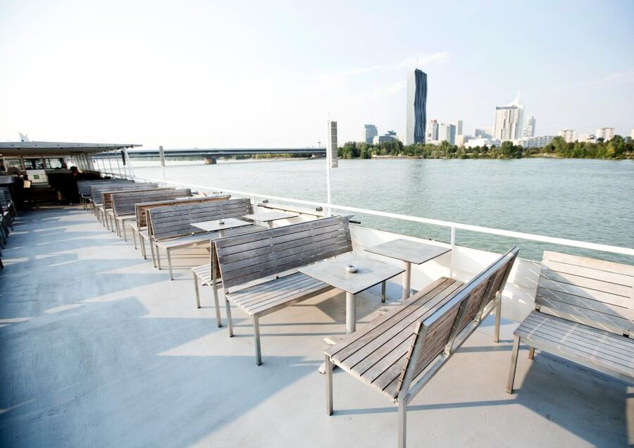 Vienna: 3.5-Hour Danube 70s, 80s, 90s Party Cruise w/ Dinner - Cancellation and booking flexibility