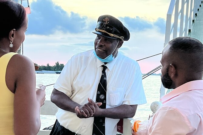 VIP Jazz Dinner Cruise with Private Tour and Open Bar Option - The private boat tour and engine room visit