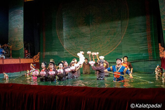 Water Puppet Show Plus Sightseeing By Cyclo and Saigon Dinner Cruise - Dinner on the Saigon River