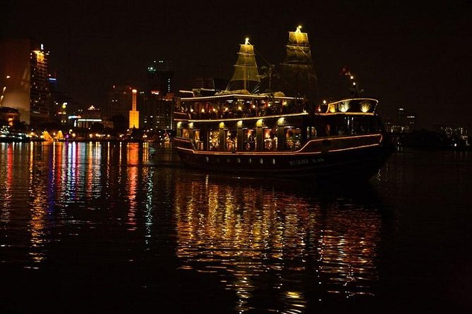 Water Puppet Show Plus Sightseeing By Cyclo and Saigon Dinner Cruise - A cyclo ride through Saigon traffic