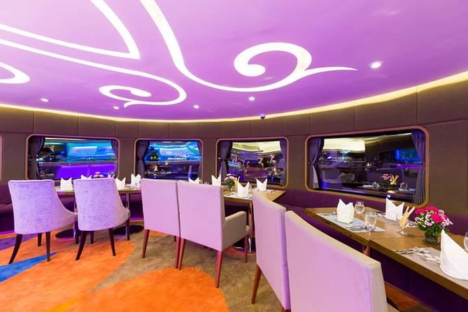 Wonderful Pearl Dinner Cruise - The buffet: broad choice, mixed expectations