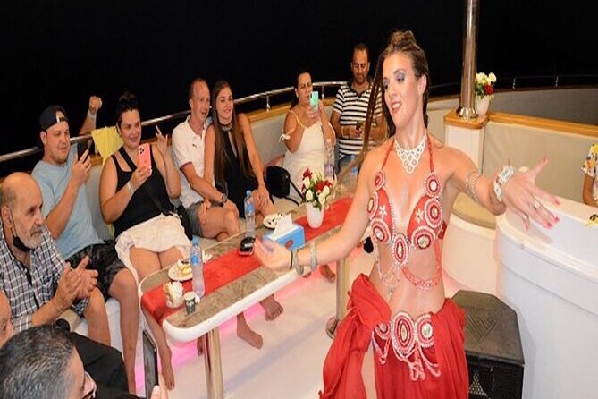 Yacht Cruise with Dinner & Oriental Show - Dinner with seafood, meat, and simple sides