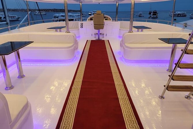 Yacht Cruise with Dinner & Oriental Show - What the five-hour timing really means