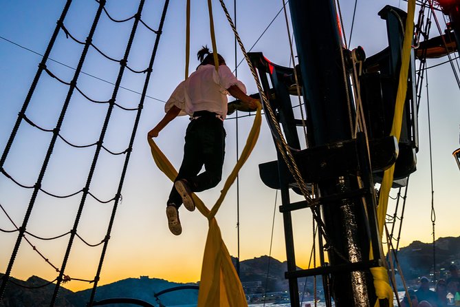 Yo Ho Pirate Sunset Dinner Cruise in Cabo San Lucas - The ride to El Arco
